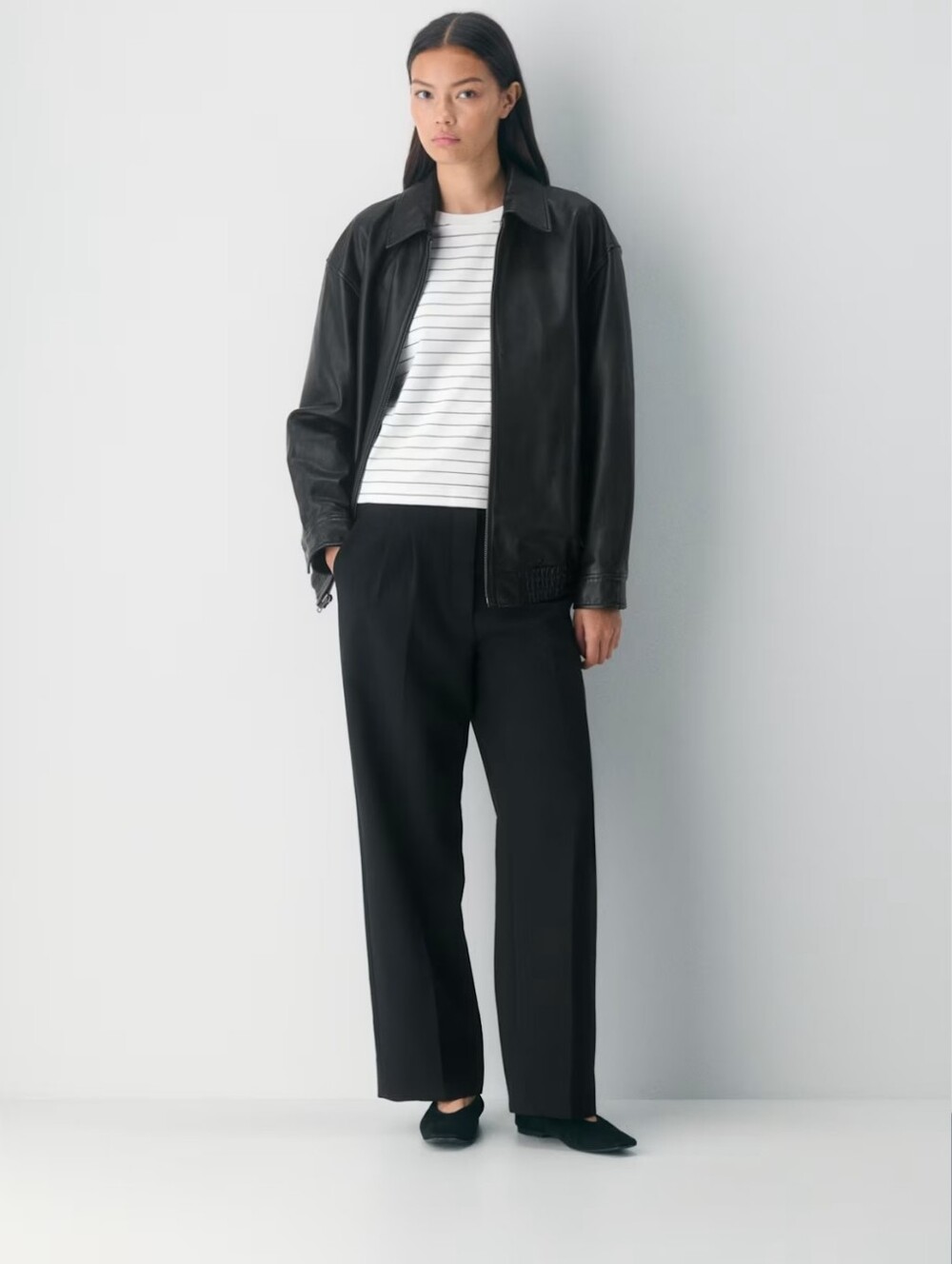 Aritzia Interlock Function Tee - Picture 4 of 6